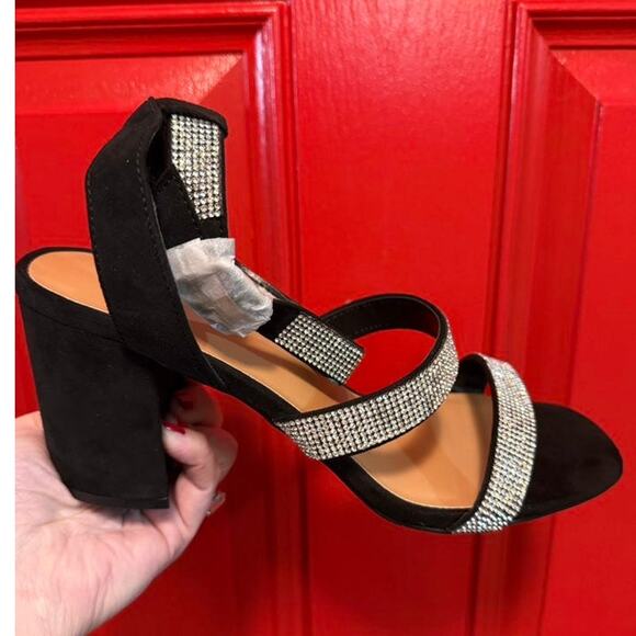 Torrid 11WW Sexy Embellished Black Faux Suede Ankle Strap Open Toe 3" Heels New - Picture 3 of 5